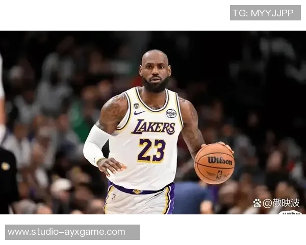 考辛斯与詹姆斯激烈对抗背后的故事与篮球场上的恩怨情仇