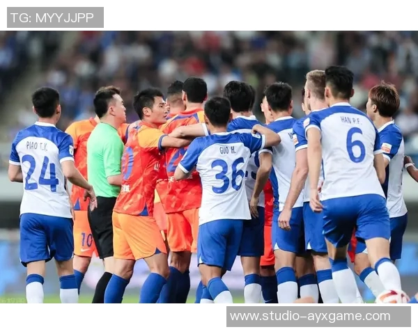 蒙通联与鹿岛鹿角激战正酣比分悬念引发球迷热议 蒙通联与鹿岛鹿角激战正酣比分悬念引发球迷热议